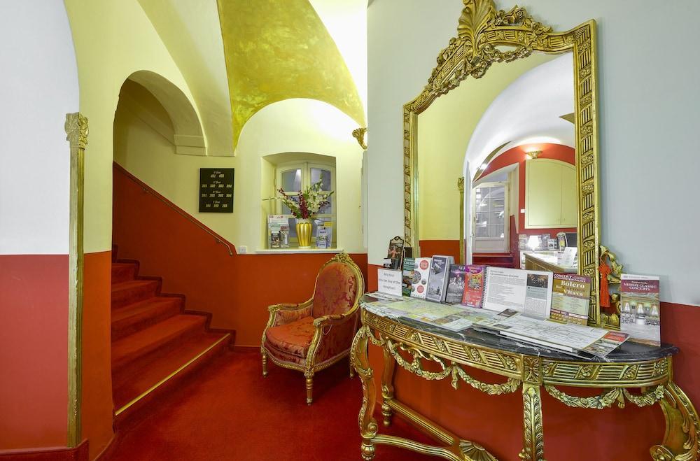 Aparthotel Lobster Prag