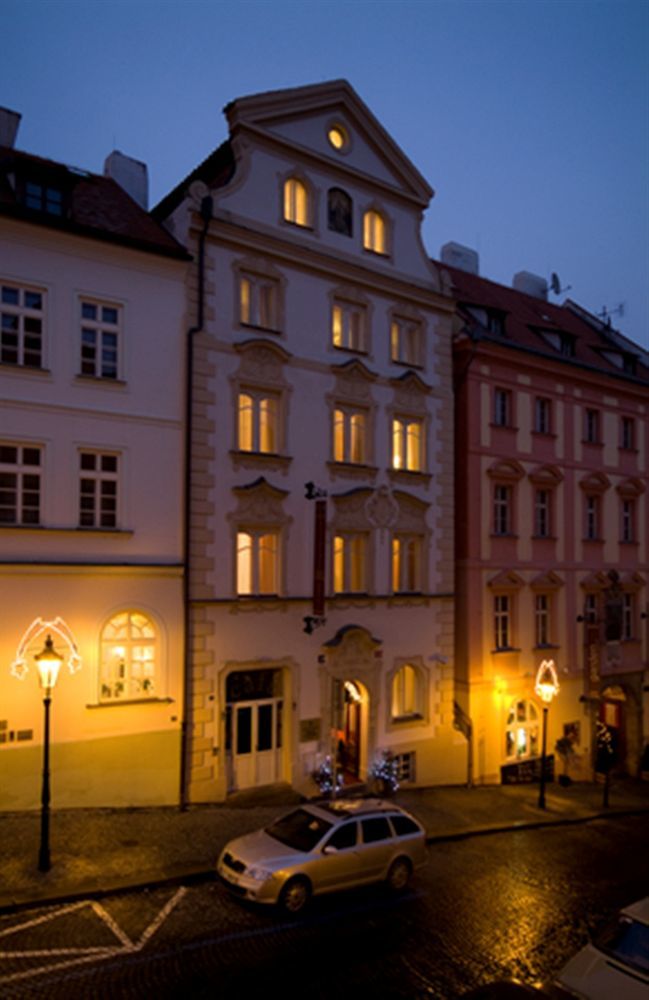Lobster Aparthotel Prag